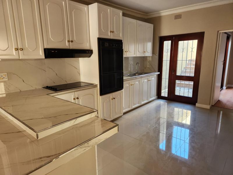To Let 2 Bedroom Property for Rent in University Estate Western Cape